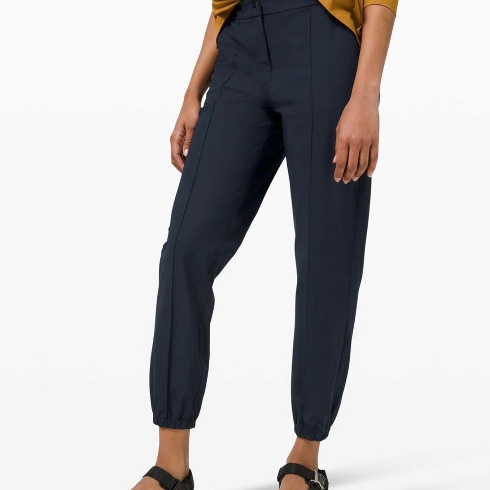 Lululemon Womens 7/8 Warpstreme Trouser Jogger Comfort Travel Casual Navy 31